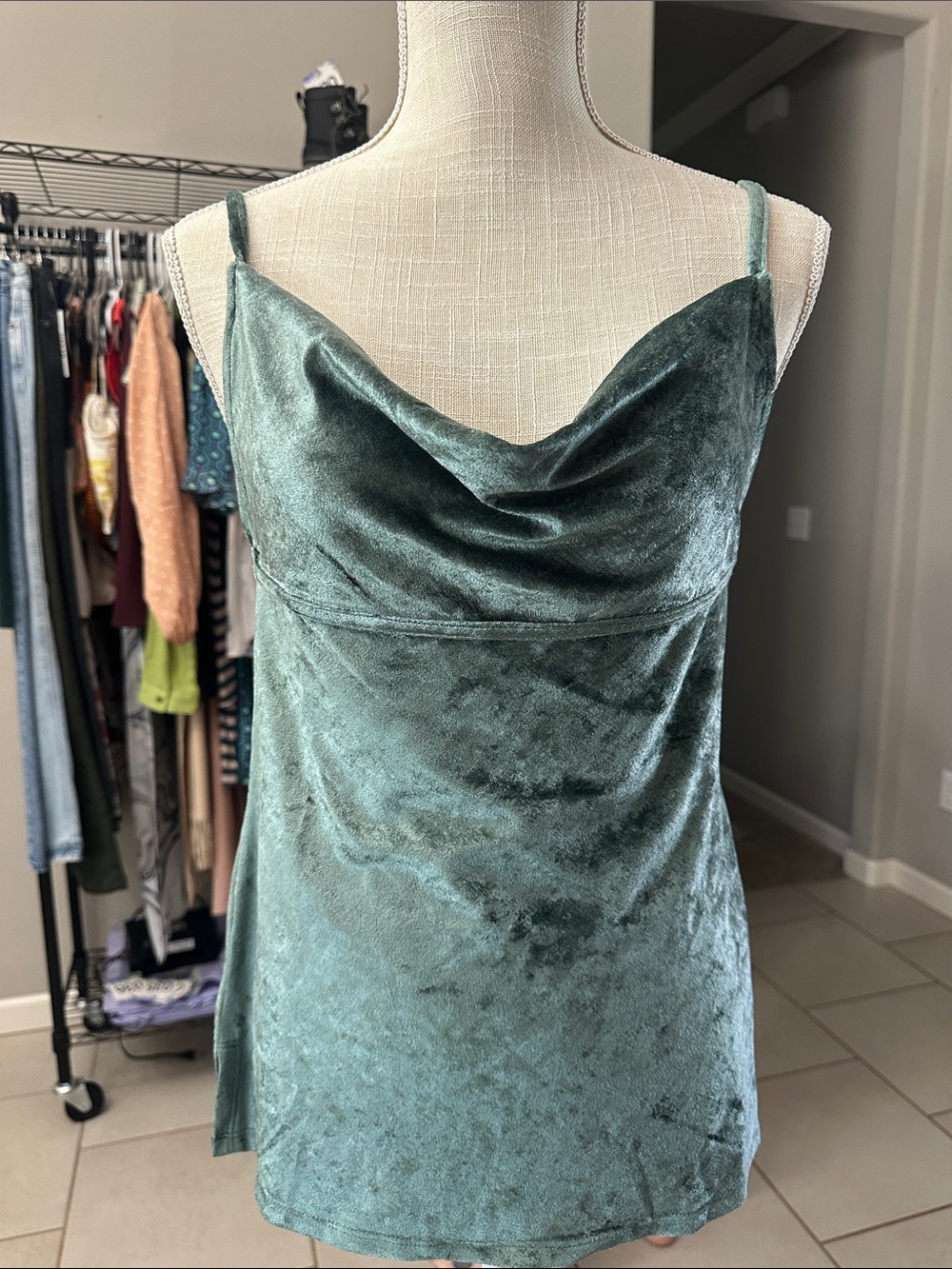 #57 Live Show NWT Free People All Night Velvet Tank size S Evergreen